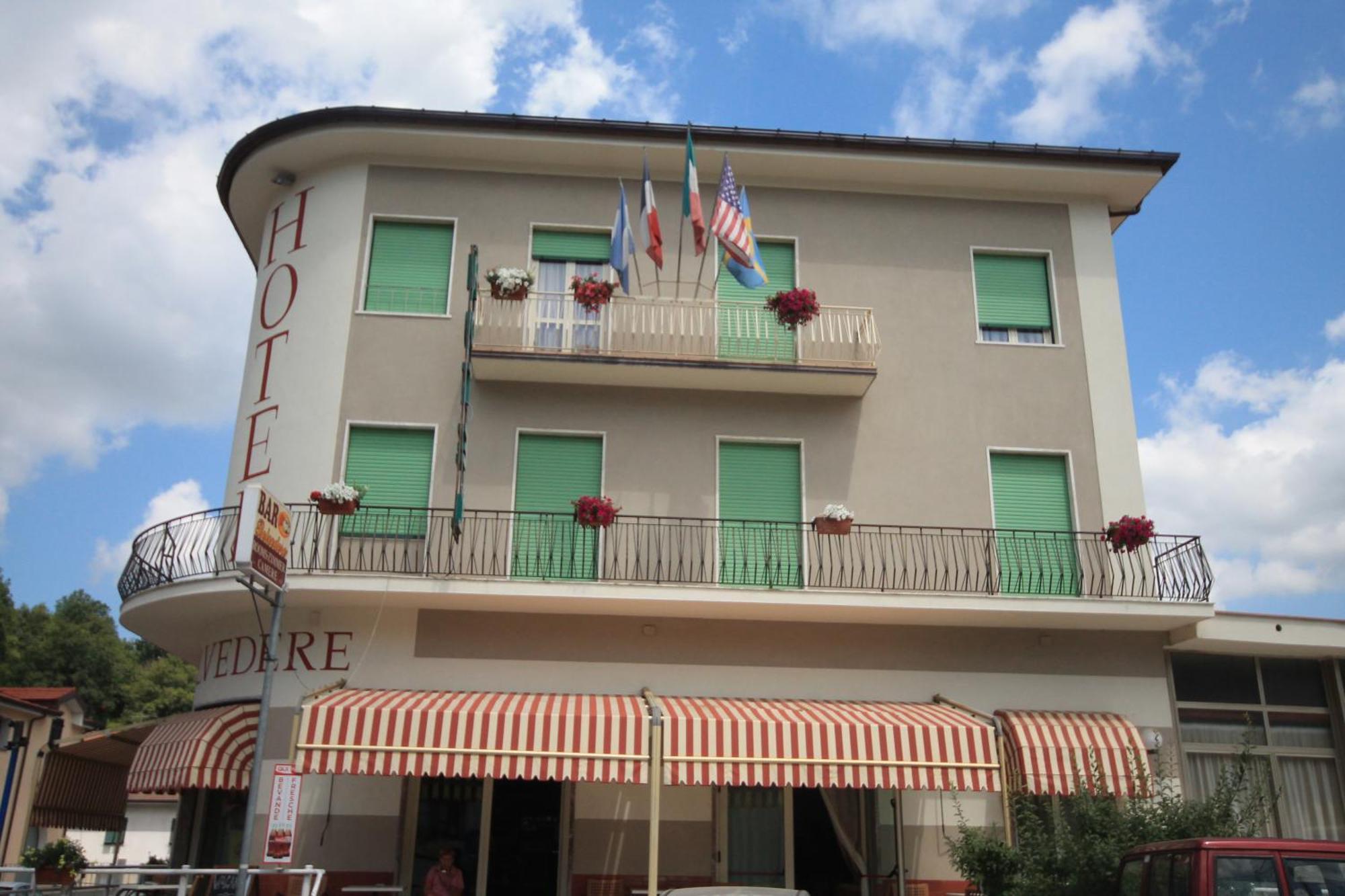 Albergo Belvedere Боргетто-ди-Вара Экстерьер фото